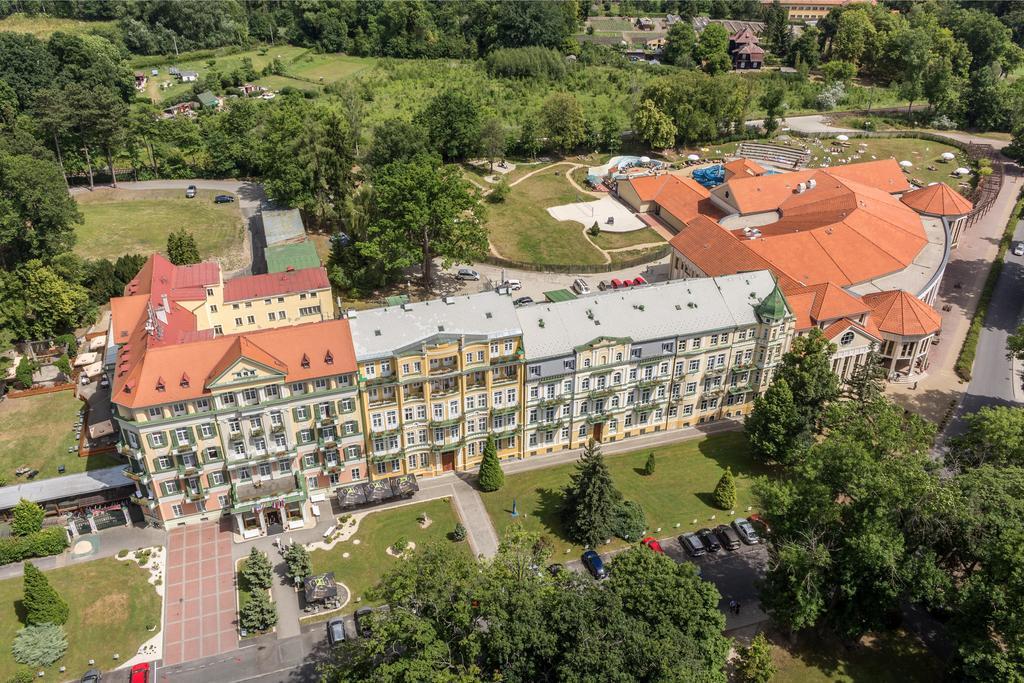 Spa Resort Pawlik-Aquaforum Франтішкови-Лазнє Екстер'єр фото